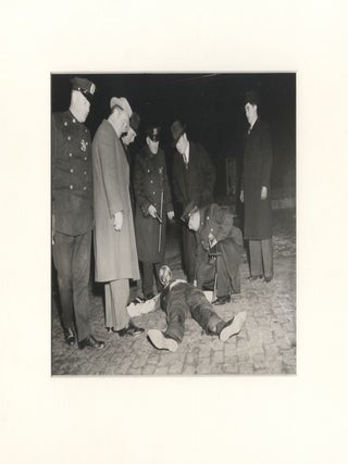 Item #51182 SPOT MURDER AT W 37TH ST, BETWEEN 11 - 12TH AVES. Weegee Fellig, pseud. of Arthur...